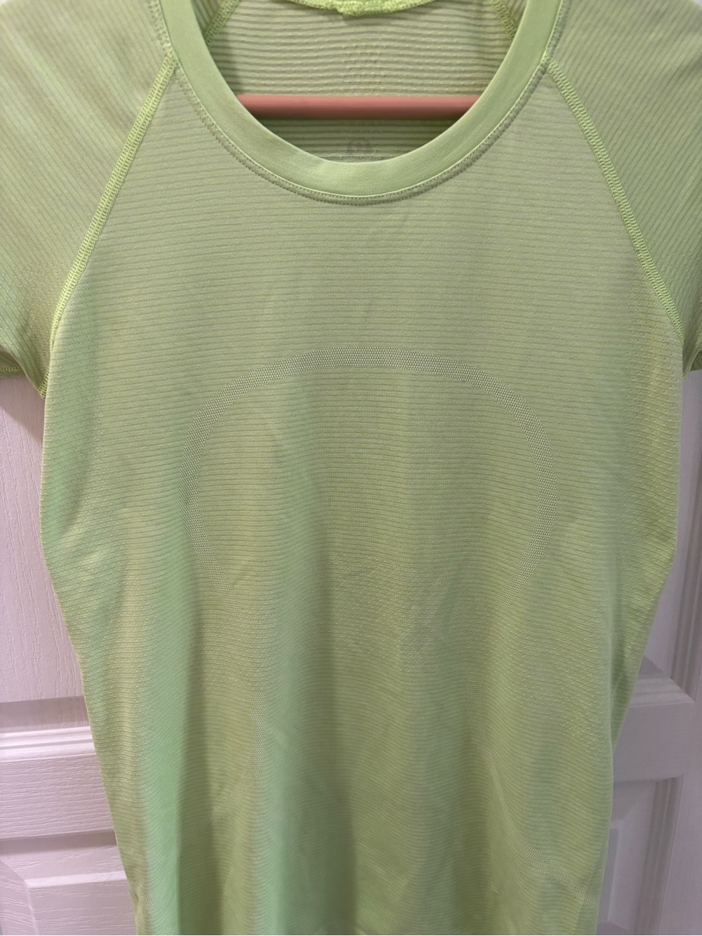 lululemon athletica Women's Short Sleeve Active Tee in Pale Green